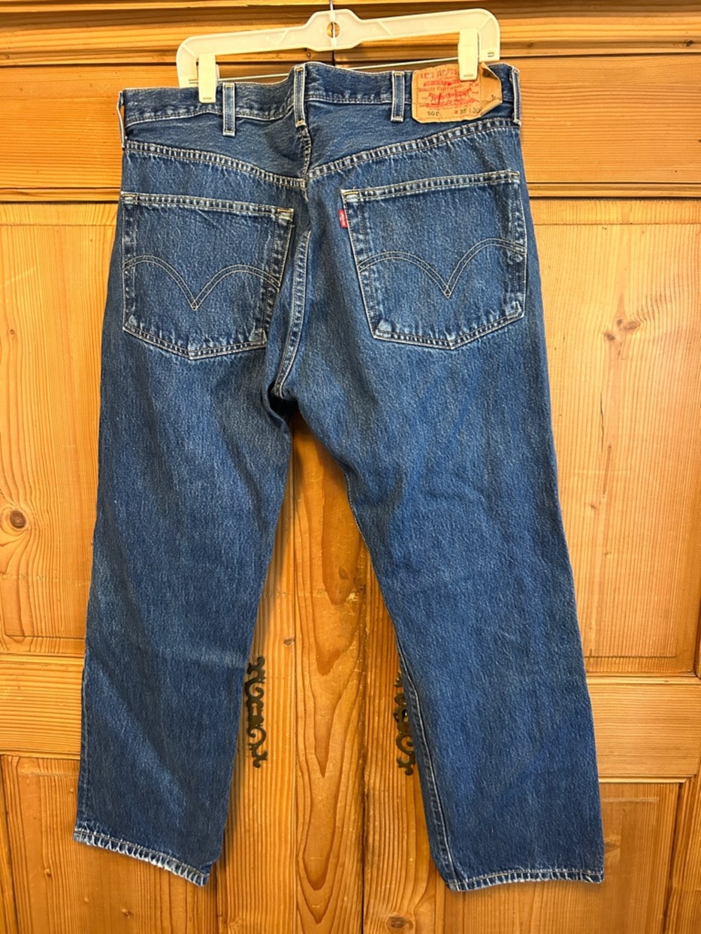 Vintage Y2K Levis 501XX Jeans Mens 33x30 Med Wash Button Fly Classic Denim 2003